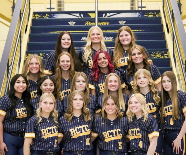 Jacket softball falls in Region Tournament Series